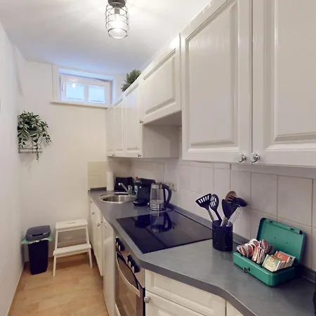 2 Zimmer, Beamer, Disneyplus Mitten In Der Altstadt Apartman Celle